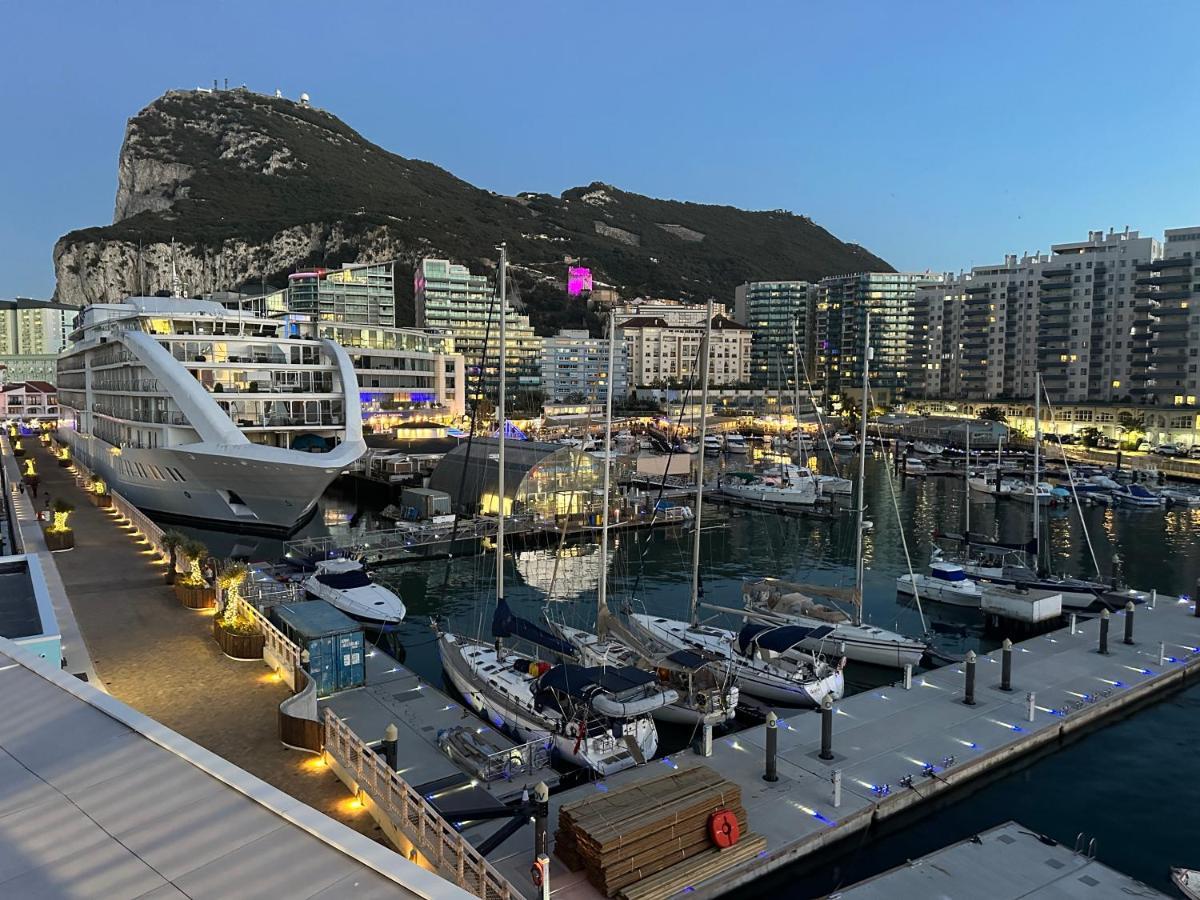 Marina Club - Luxury Apartment In Ocean Village Gibraltar Exterior foto